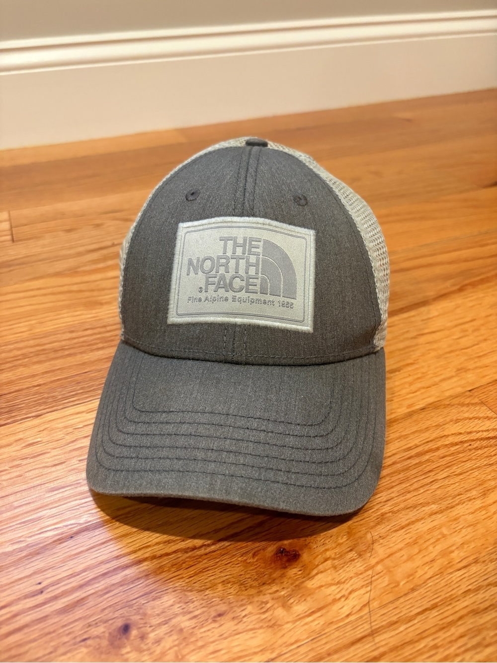 The North Face Men’s Grey Logo Trucker Cap